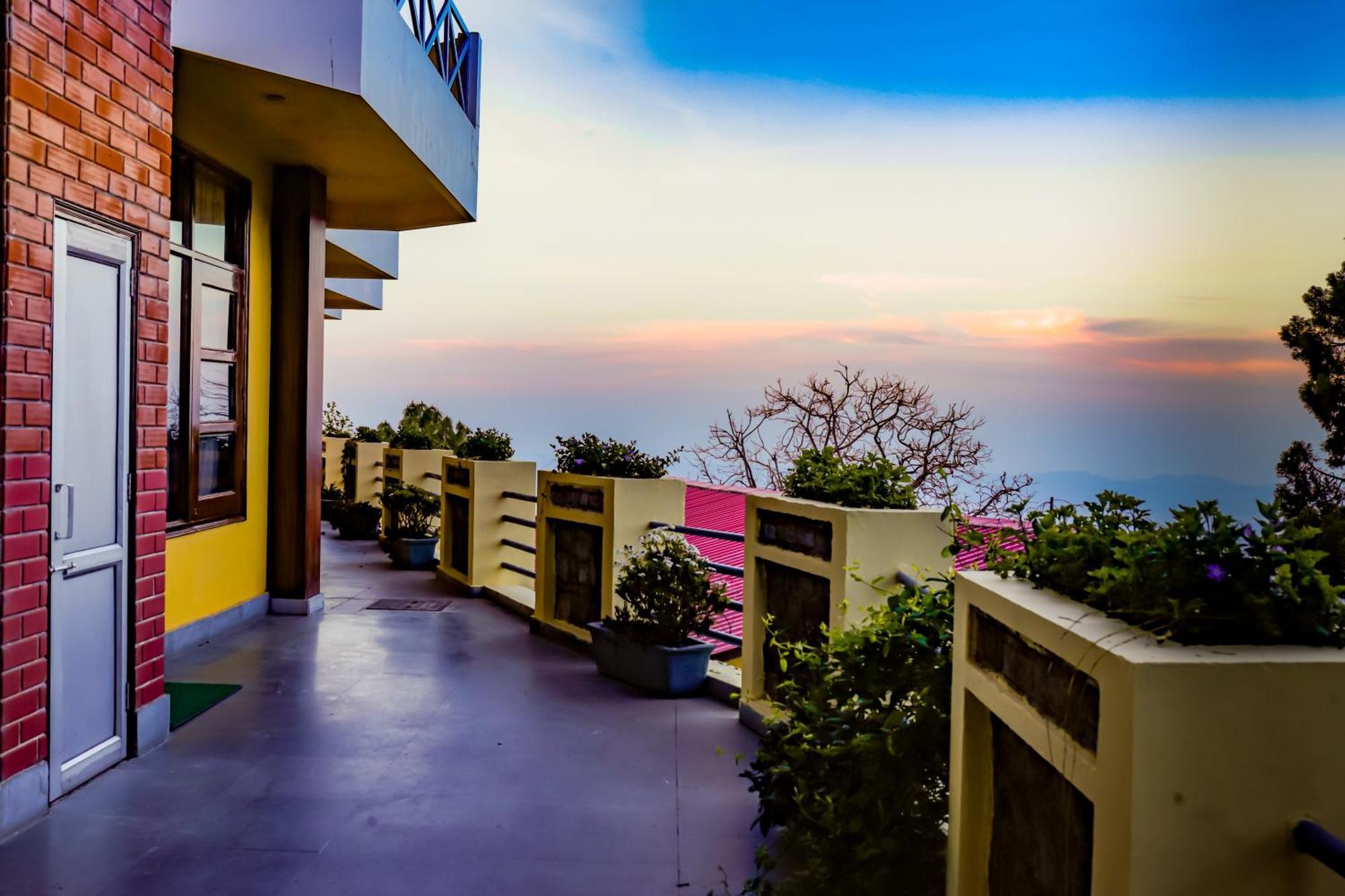 Green N Breeze Resorts Mussoorie Extérieur photo